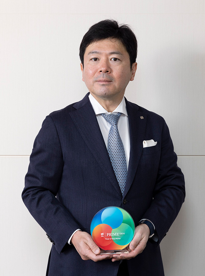 President & Representative Director Takeshi Kiyama